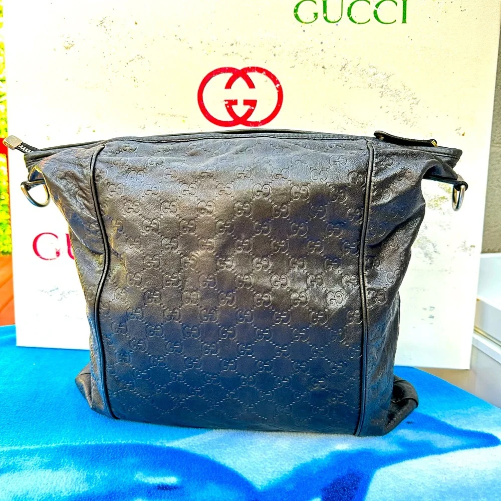 GUCCI Leather Messenger bag🔥🔥🔥 - Picture 2 of 9